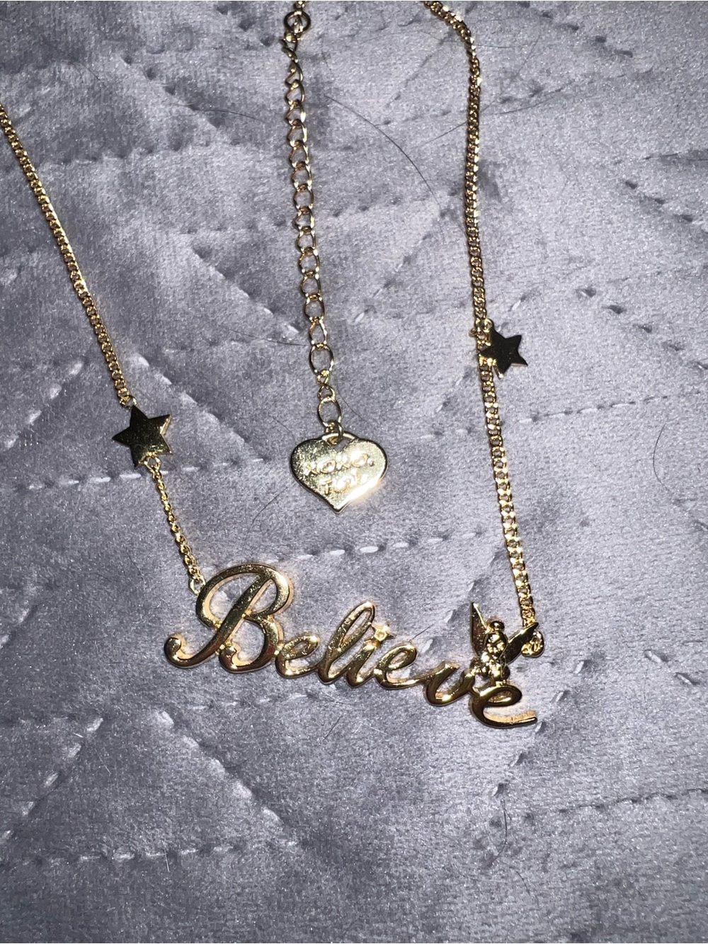Disney Tinker Bell XOXO Gold 'Believe' Script Necklace with Star Accents Y2K